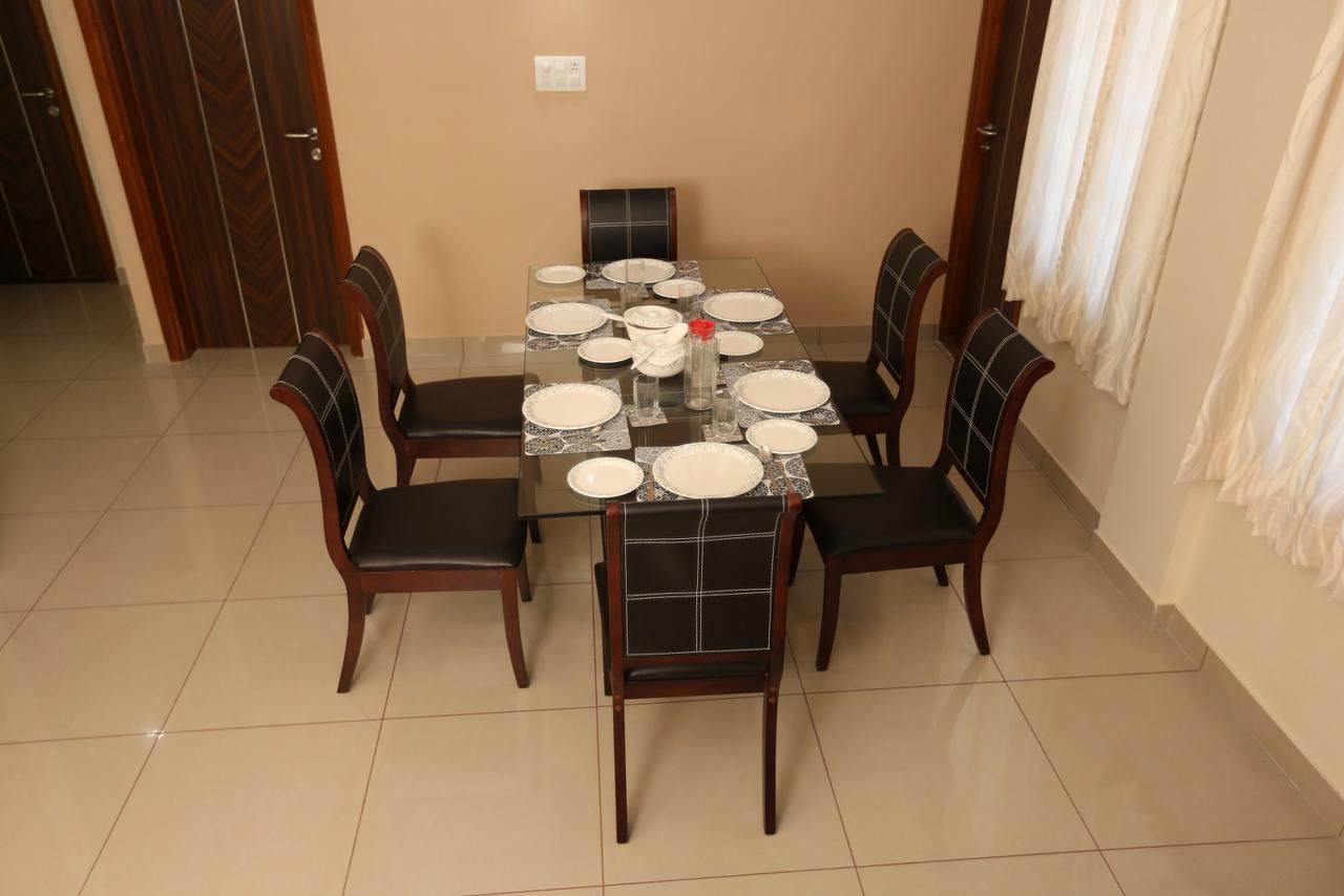 Benaka Suites บังกาลอร์ ภายนอก รูปภาพ