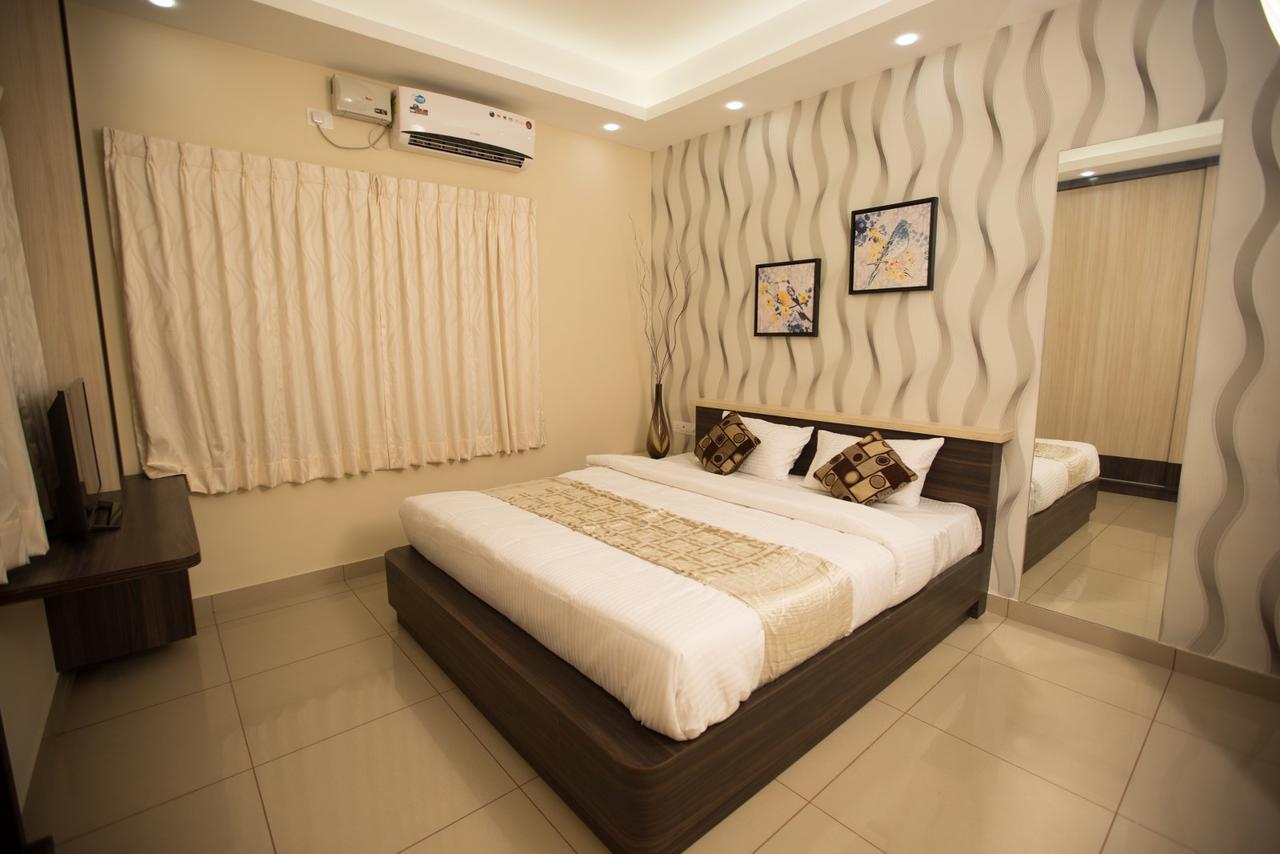 Benaka Suites บังกาลอร์ ภายนอก รูปภาพ